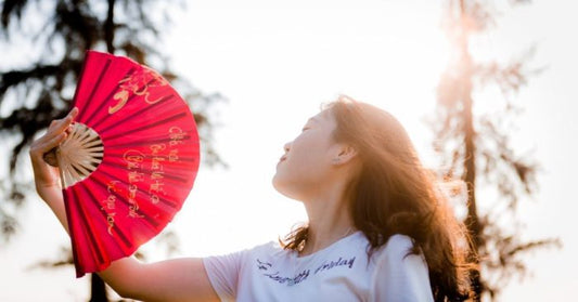 How to manage menopause symptoms and hot flashes with these uncommon yet effective methods