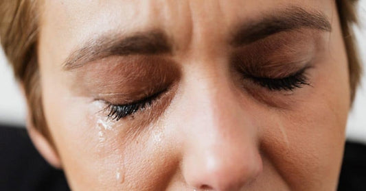 How to relieve conjunctivitis symptoms at home and how to prevent it from spreading and recurring