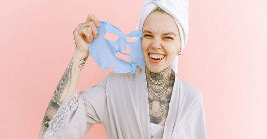 Our favourite quick and easy tips on how to reduce swelling on your face