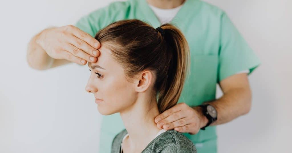 The different types of headaches, their potential causes, symptoms and how you can treat them without taking medicines